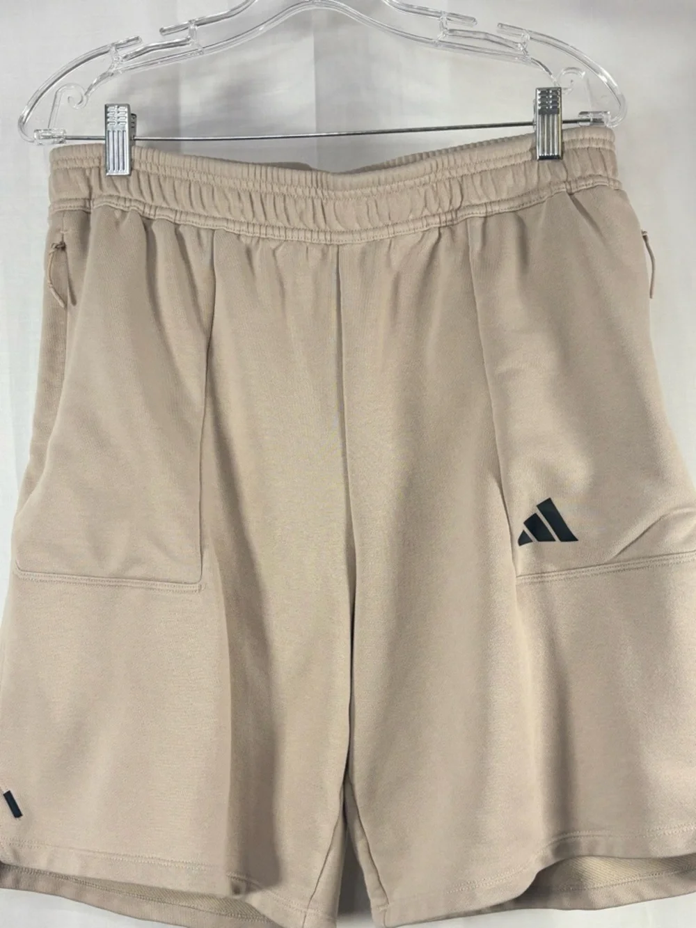 EUC Adidas Men's Aeroready Beige Performance Shorts Size L 9” inseam